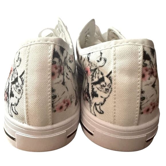 Chihuahua size 9 White Canvas Sneakers Lace Up Low-Top Casual shoes floral - Picture 5 of 10